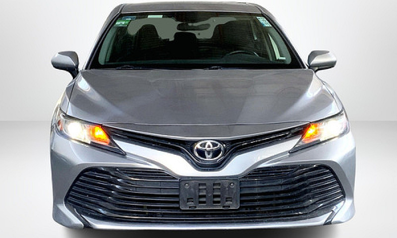 Toyota Camry 2019...