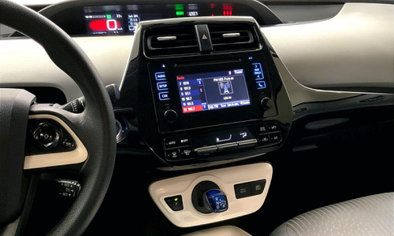 Toyota Prius 2017...