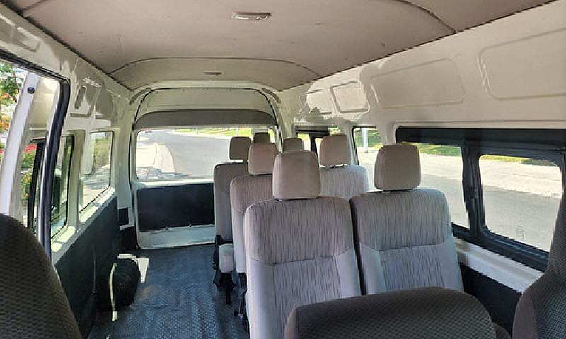 Toyota Hiace 2.7 Ven...