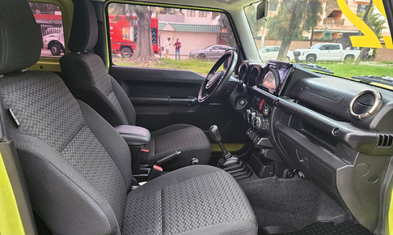 Suzuki  Jimny  2022...