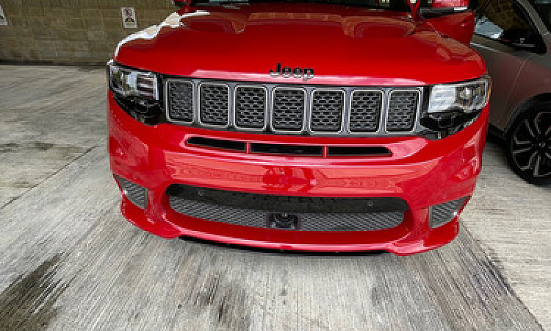 Grand Cherokee Track...