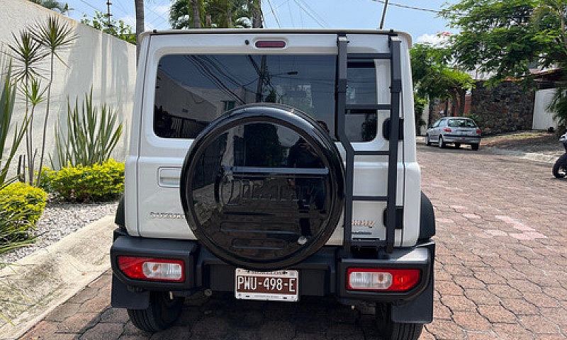 Suzuki Jimny 1.5 Glx...