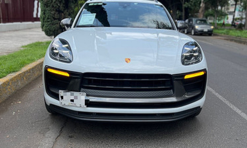 Porsche Macan T...