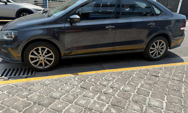 Volkswagen Vento 1.6...