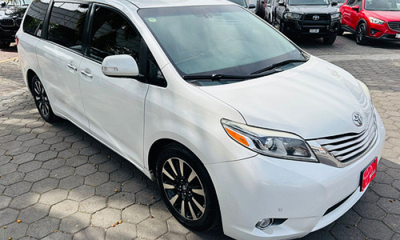 Toyota Sienna 2015...