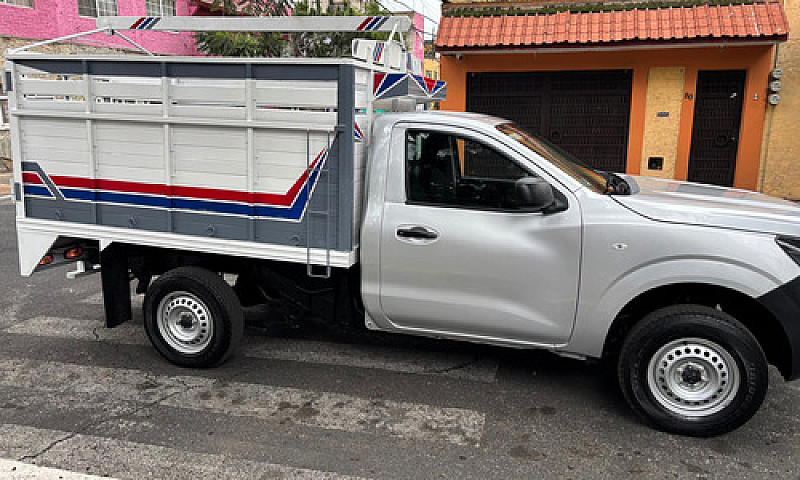 Nissan Np300 2.5 Cha...