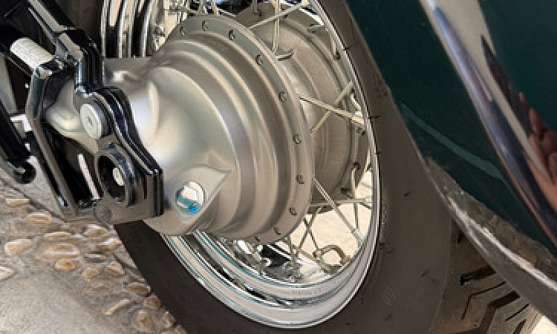 Suzuki Boulevard C50...