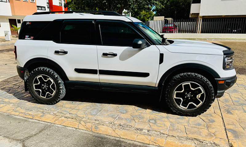 Ford Bronco Sport 1....
