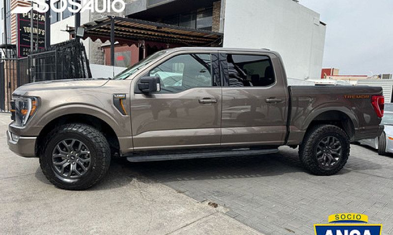 Ford Lobo 4P Tremor ...