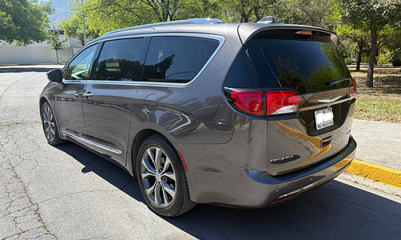 Chrysler Pacifica Li...