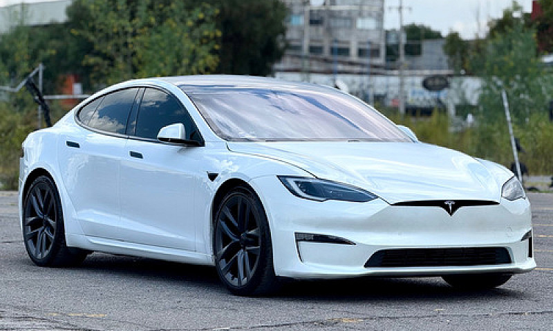 Tesla Model S Plaid...