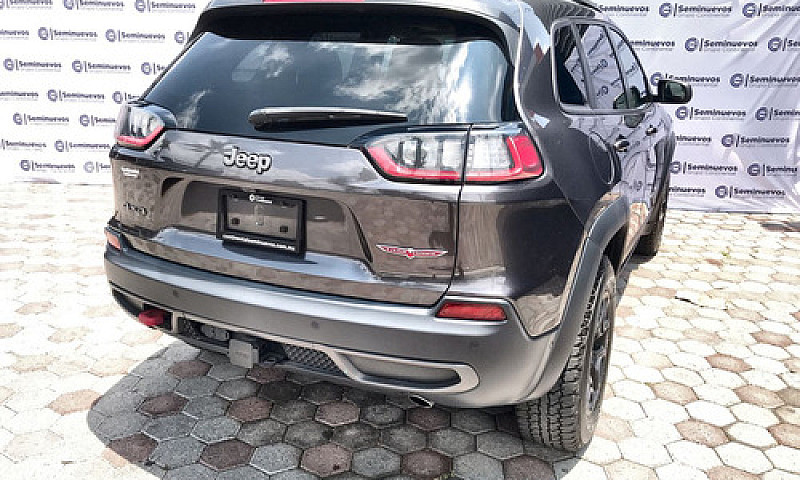 Jeep Cherokee 2020...