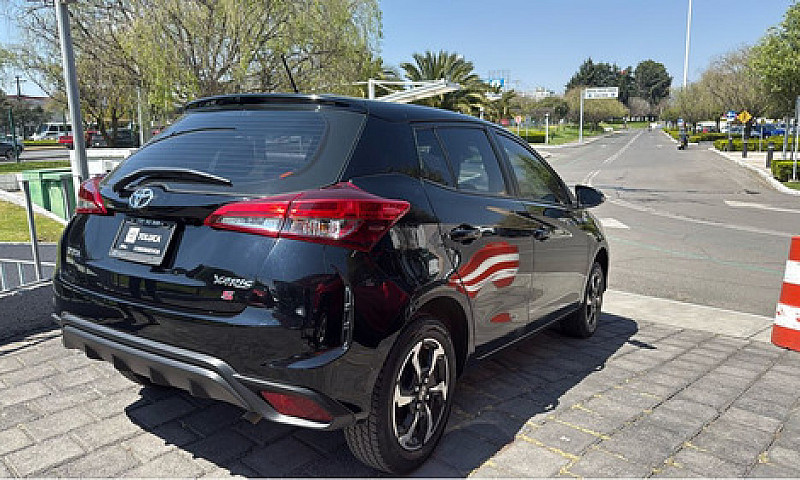 Toyota Yaris 2023...
