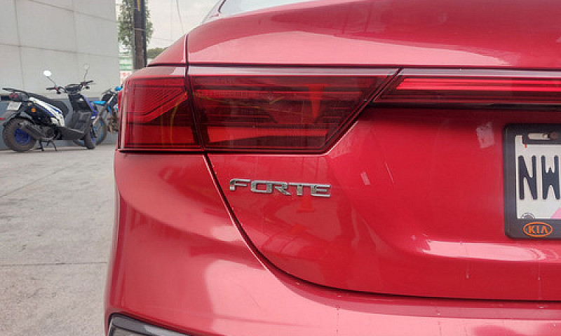 Kia Forte 2020...