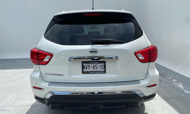 Nissan Pathfinder 20...