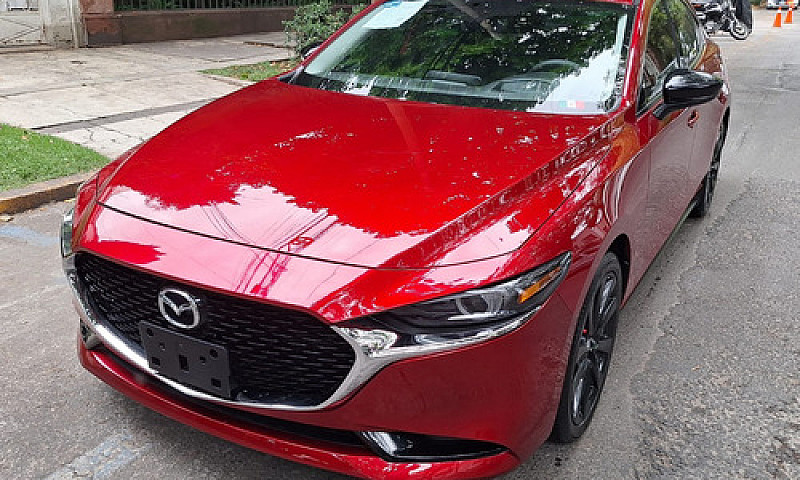 Mazda 3 Signature...