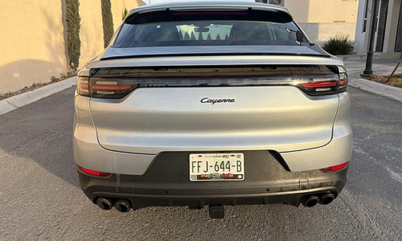 Porsche Cayenne Coup...