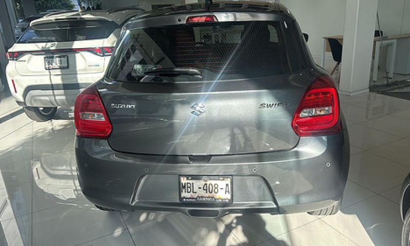 Suzuki Swift 2023...