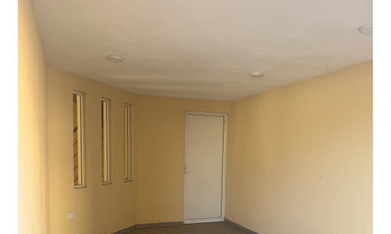 Condominio De 16 Cas...