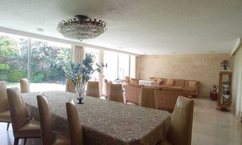 Casa En Venta En Lom...