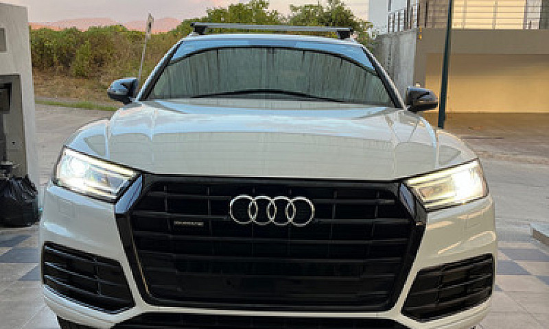 Audi Q5 2.0 L T Dyna...