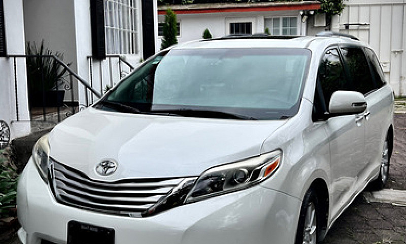 Toyota Sienna 3.5 Li...