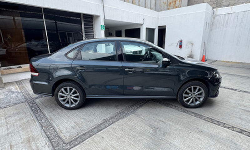 Volkswagen Vento 1.6...