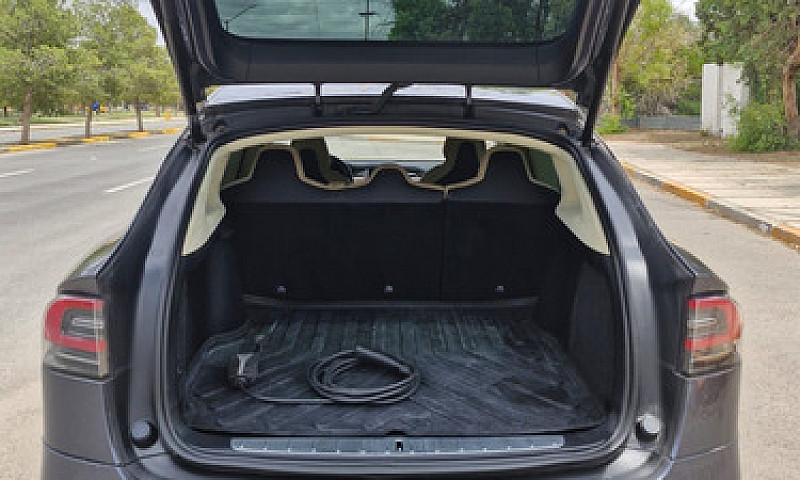 2017 Tesla Modelo X ...
