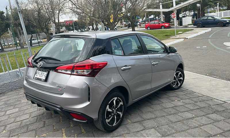 Toyota Yaris 2023...