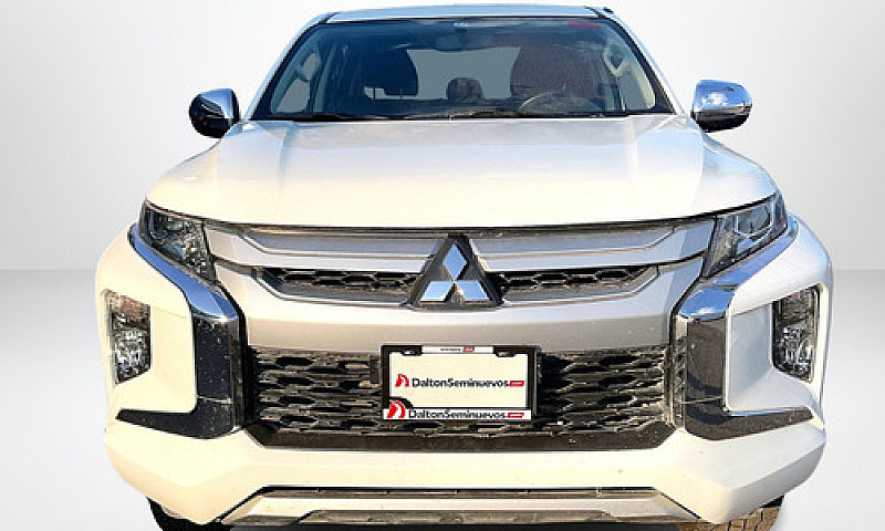 Mitsubishi L200 2022...