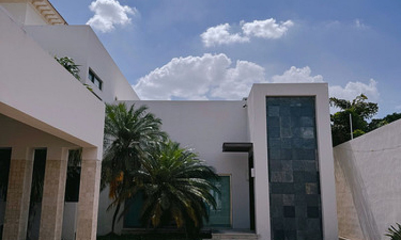 Casa Sobre Avenida M...