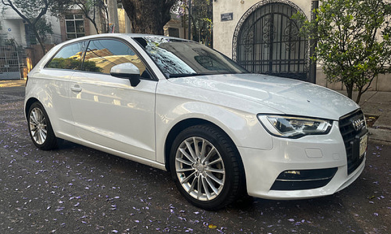 Audi A3 1.8 Sedán Am...