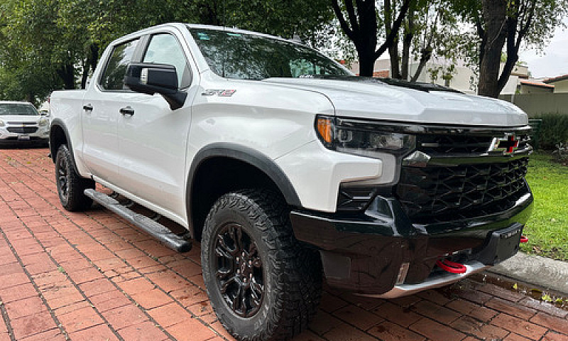 Chevrolet Cheyenne 6...