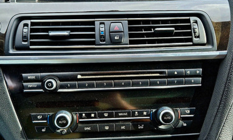 Bmw Serie 6 4.4 650I...
