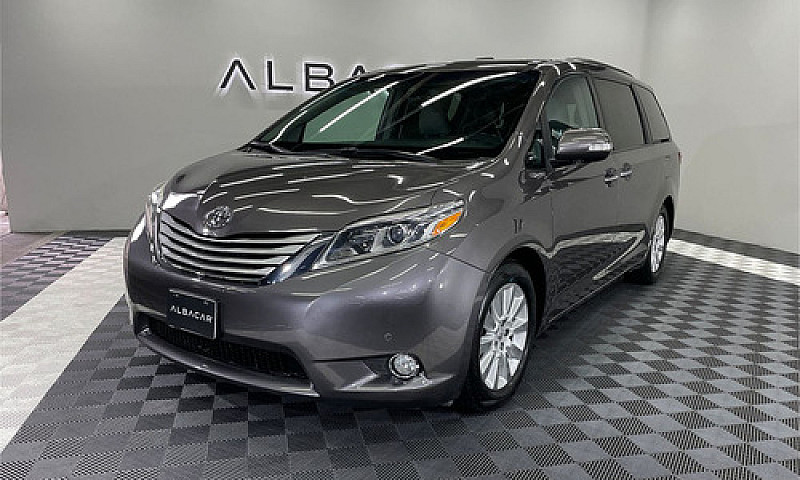 Toyota Sienna 2015 3...