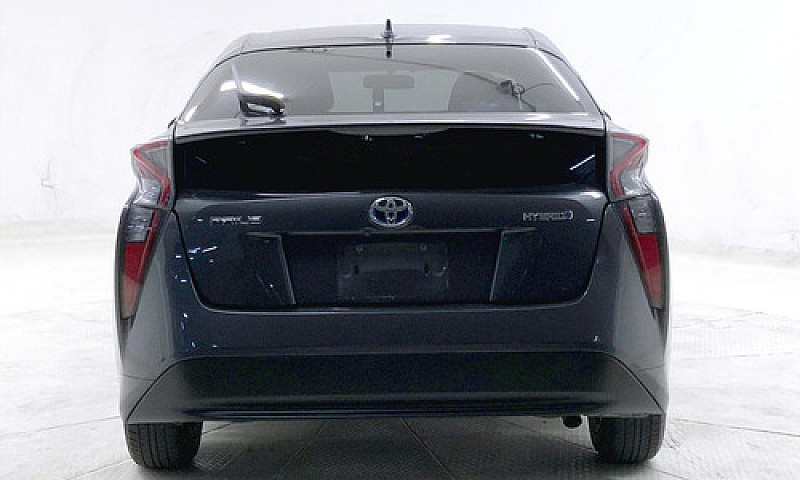 Toyota Prius 2017...