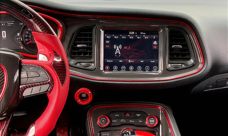 Dodge Challenger 201...