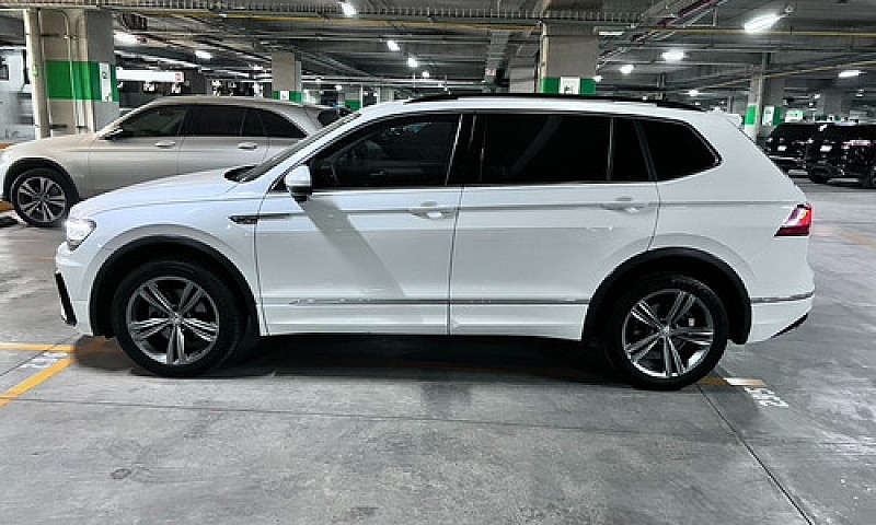 Vw Tiguan R Line...