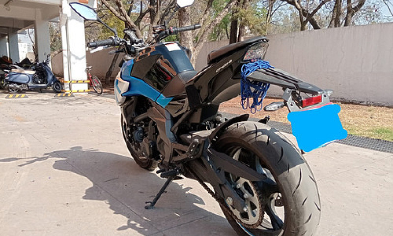 Cf Moto Azul Con Pla...