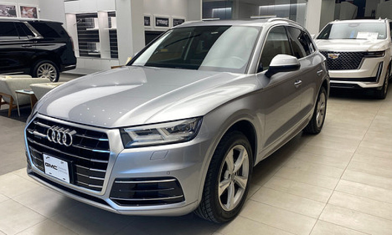 Audi Q5 2020...