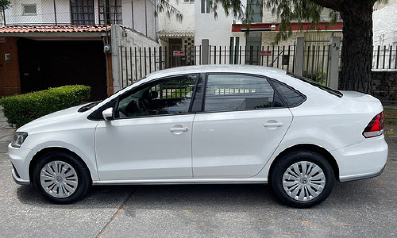 Volkswagen Vento 1.6...