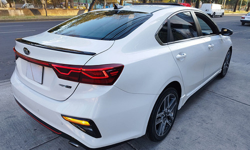 Kia Forte Gt Line 2....