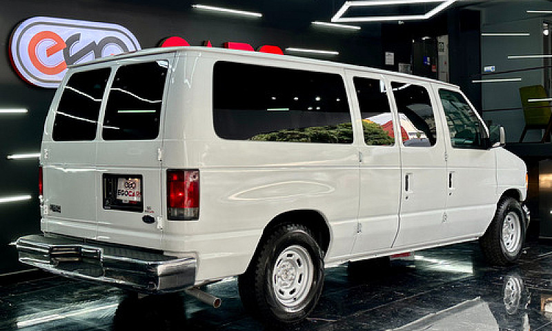 Econoline 2005 15 Pa...