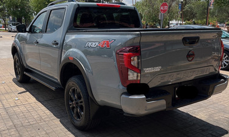 Nissan Frontier 2.5 ...