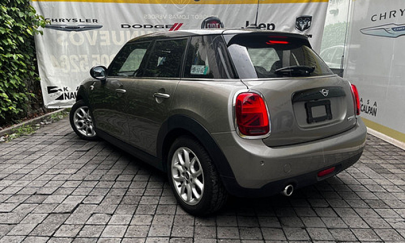 Mini Cooper 2019 1.5...