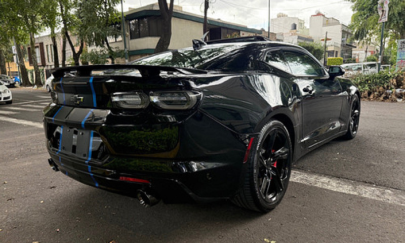 Chevrolet Camaro 6.2...