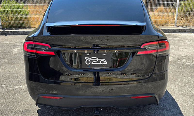 Tesla Model X...