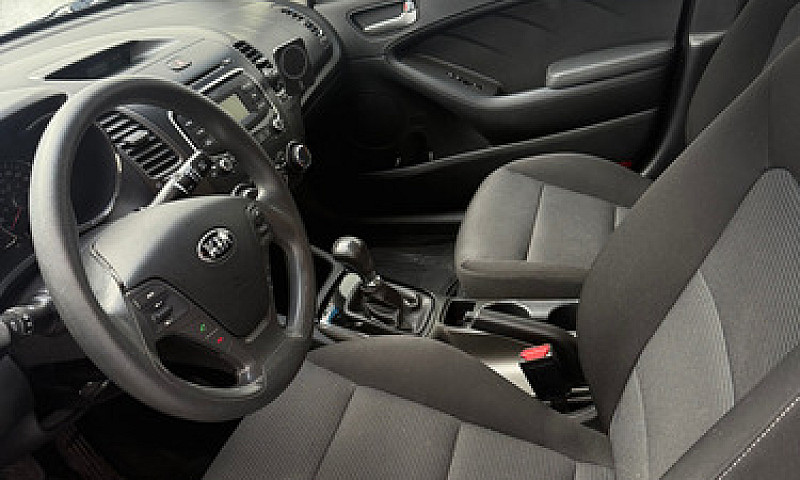 Kia Forte 2.0 Lx Mt...