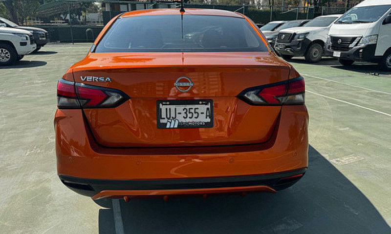 Nissan Versa 2023...