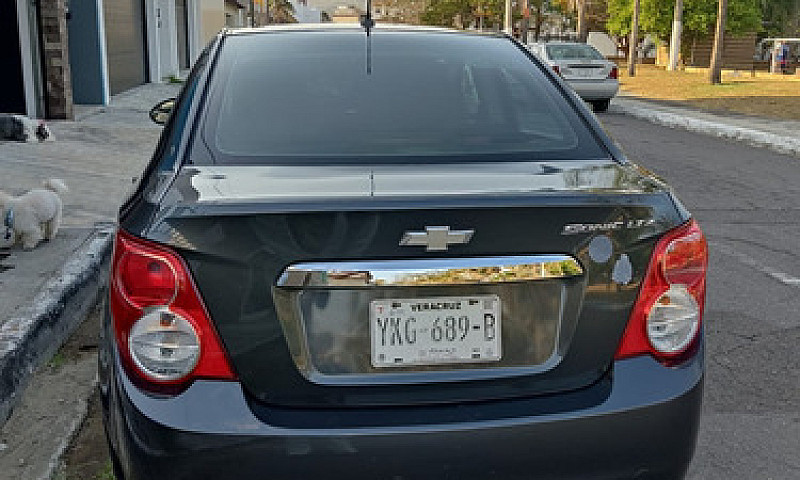 Chevrolet Sonic 1.6 ...